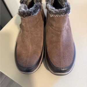 Skechers Brown Faux Fur-Lined Winter Boots